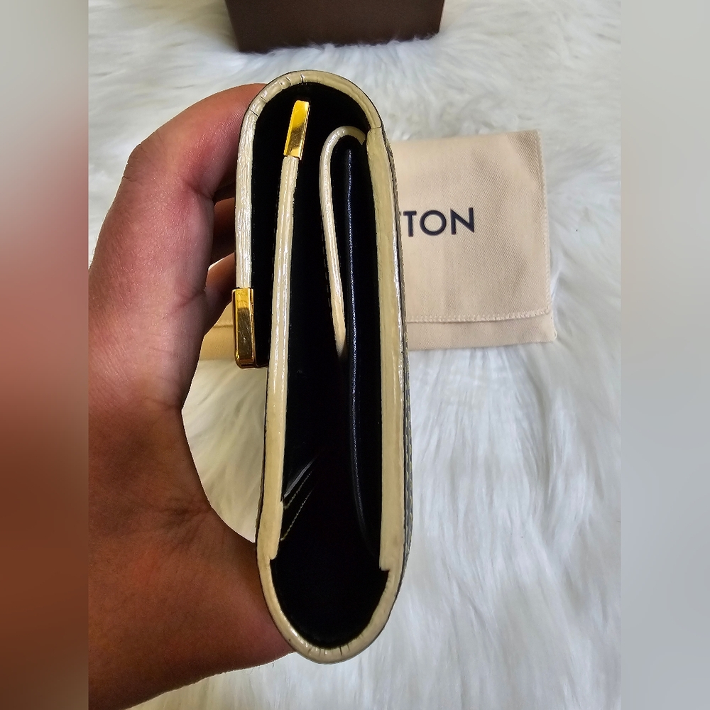 EUC Louis Vuitton Suhali Porte Tresor International Long Trifold Wallet - Picture 5 of 15